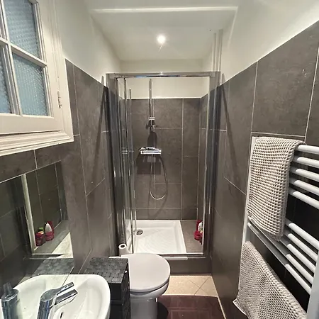 Superbe De 100m2 Face A La Dans Un Ancien Palace شقة مينتون