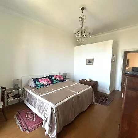 شقة Superbe De 100m2 Face A La Dans Un Ancien Palace