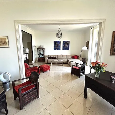 شقة Superbe De 100m2 Face A La Dans Un Ancien Palace *